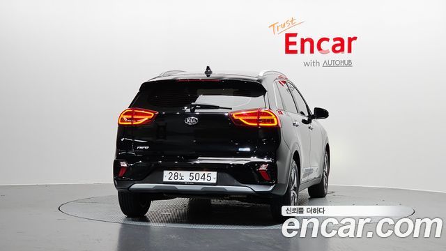 Kia Niro 1.6 HEV Prestige — пробег 116 788 км — фото 4 из 5