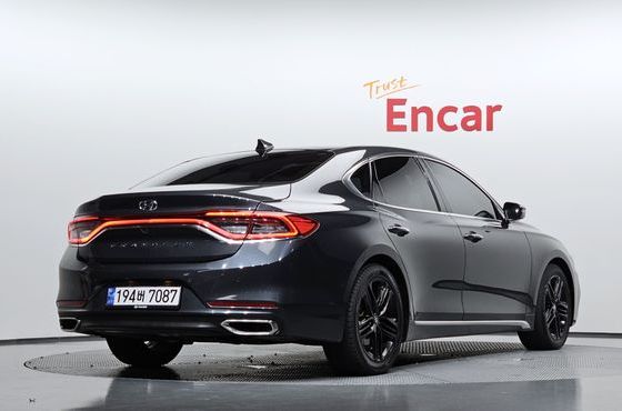 Hyundai Grandeur 2.4 Premium Special — пробег 58 219 км — фото 2 из 5