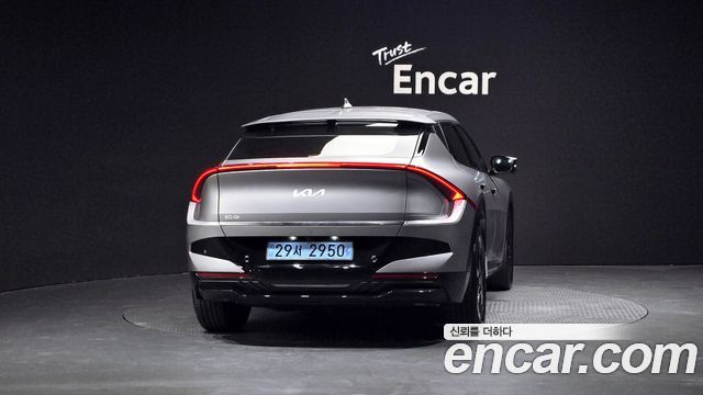 Kia EV6 из Кореи Encar