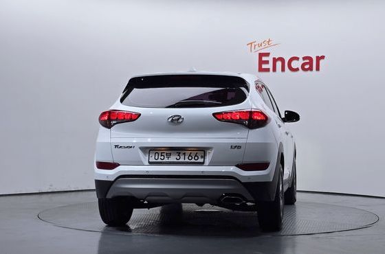 Hyundai Tucson Diesel 1.7 2WD Smart — пробег 123 397 км — фото 4 из 5