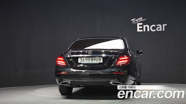Mercedes-Benz E-Class E250 Avantgarde — пробег 52 455 км — фото 4 из 5