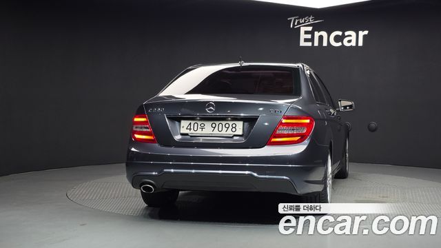 Mercedes-Benz C-Class из Кореи Encar
