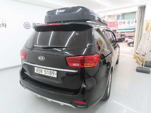 Kia Carnival 9-Seater Prstige — пробег 113 580 км — фото 4 из 5