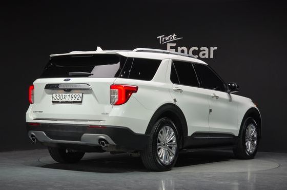 Ford Explorer 2.3 LimIted 4WD — пробег 31 429 км — фото 2 из 5