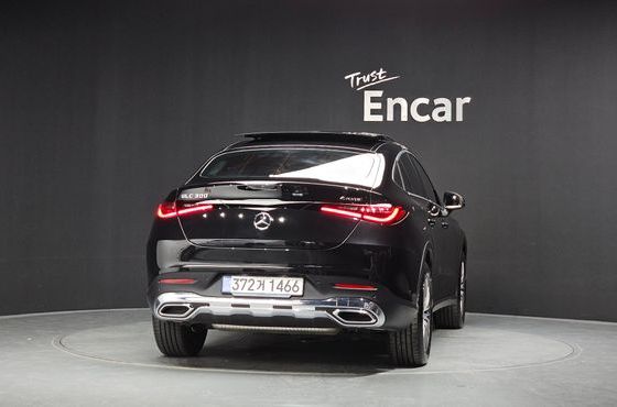 Mercedes-Benz GLC-Class GLC300 4MATIC Avnatgarde Coupe — пробег 6 528 км — фото 4 из 5