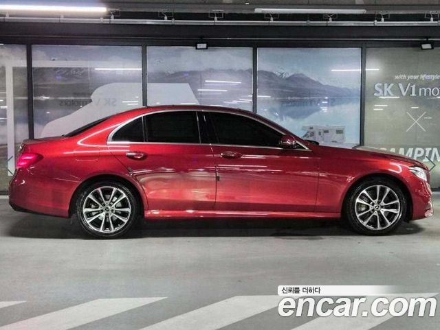 Mercedes-Benz E-Class E300 4MATIC AMG Line — пробег 178 604 км — фото 3 из 5