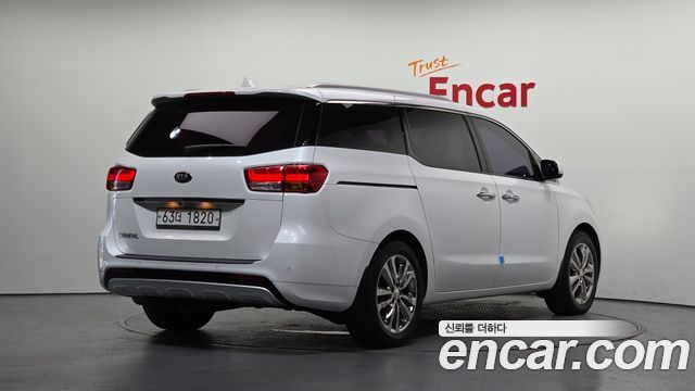 Kia Carnival из Кореи Encar
