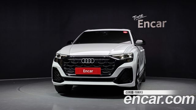 Audi Q8 55 TFSI Quattro Premium — пробег 18 137 км — фото 3 из 5