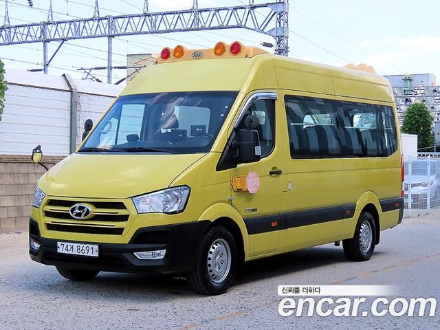 Hyundai Solati School bus 15-Seater — пробег 125 998 км — фото 2 из 5