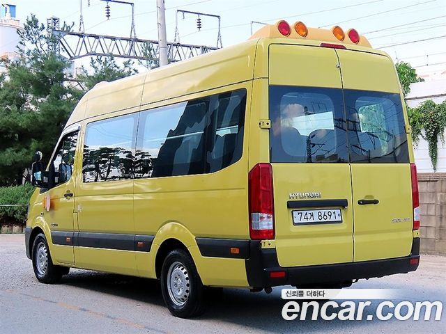 Hyundai Solati School bus 15-Seater — пробег 125 998 км — фото 3 из 5