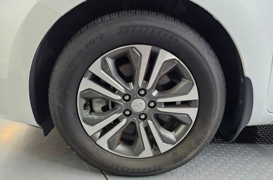 Kia Carnival 9-Seater Luxury — пробег 73 740 км — фото 5 из 5