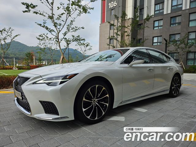 Lexus LS из Кореи Encar