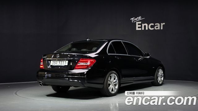 Mercedes-Benz C-Class из Кореи Encar
