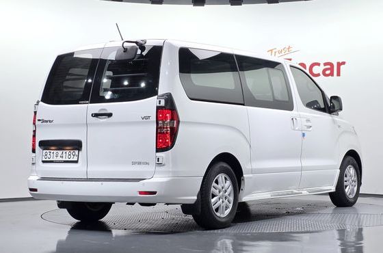 Hyundai Starex Van 5-Seater Modern — пробег 118 625 км — фото 2 из 5