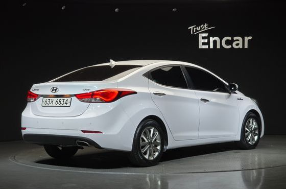Hyundai AVANTE 1.6 VGT Premium Standard — пробег 105 399 км — фото 2 из 5