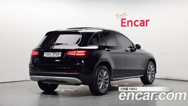 Mercedes-Benz GLC-Class GLC350e 4MATIC Premium — пробег 49 803 км — фото 2 из 5