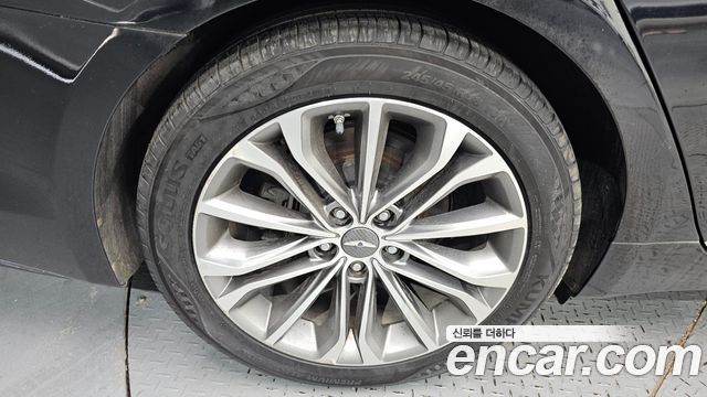Hyundai Genesis из Кореи Encar