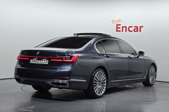 BMW 7-Series 740Li xDrive Design Pure Excellence — пробег 97 926 км — фото 2 из 5