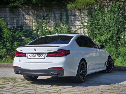 BMW 5-Series 530i xDrive M Sport Package Plus — пробег 147 667 км — фото 4 из 5