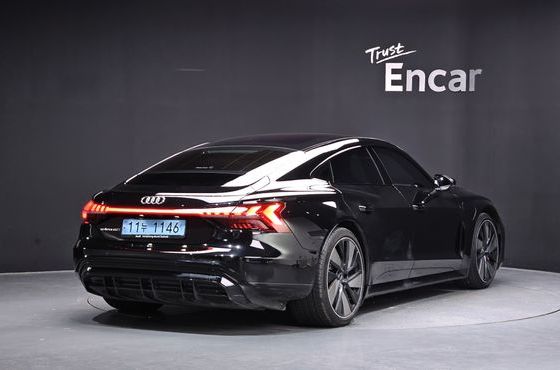 Audi e-tron GT GT quattro Premium — пробег 66 393 км — фото 2 из 5