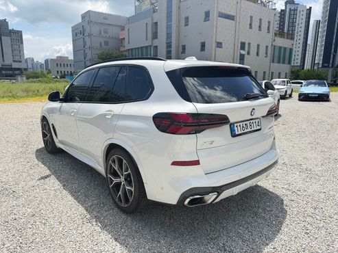 BMW X5 xDrive 30d M Sport — пробег 4 900 км — фото 4 из 5
