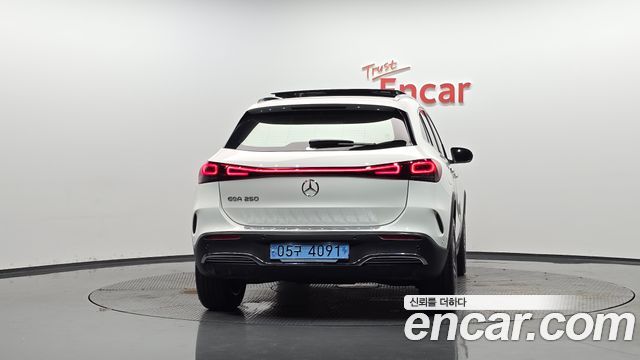 Mercedes-Benz EQA из Кореи Encar