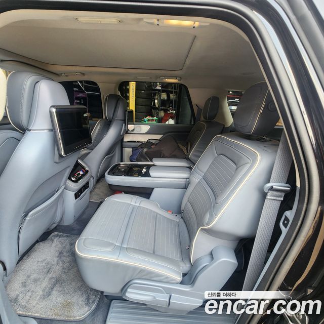 Lincoln Navigator 3.5L Black Label — пробег 87 000 км — фото 5 из 5