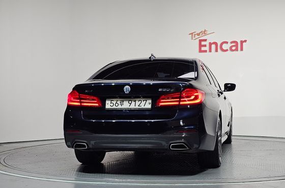 BMW 5-Series 520d xDrive M Sport Package Plus — пробег 177 636 км — фото 4 из 5