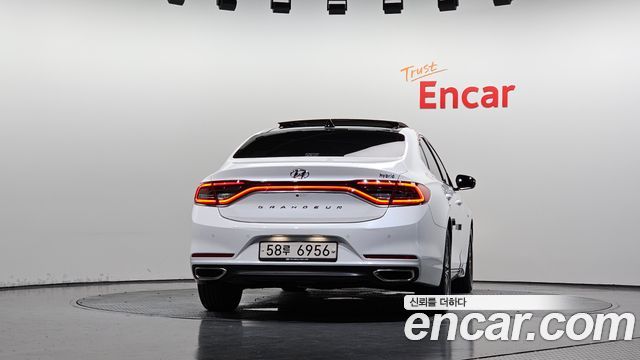 Hyundai Grandeur из Кореи Encar