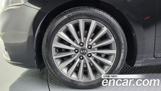 Kia K7 из Кореи Encar