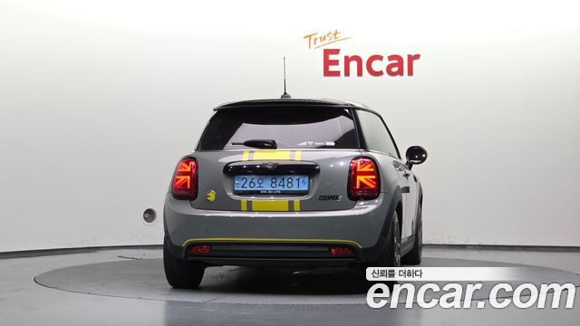 Mini Cooper SE Electric 3rd — пробег 38 604 км — фото 4 из 5