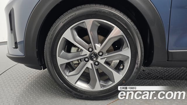 Kia Stonic из Кореи Encar