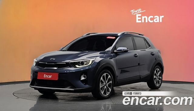 Kia Stonic из Кореи Encar