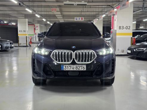 BMW X6 xDrive40i M Sport — пробег 18 000 км — фото 2 из 5