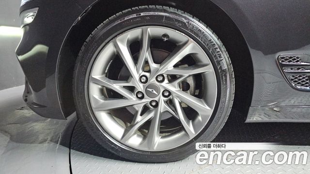 Genesis G70 Diesel 2.2 4WD — пробег 71 530 км — фото 5 из 5