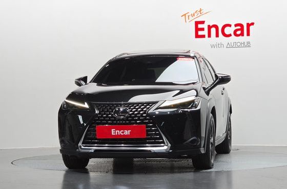 Lexus UX 2.0 2WD — пробег 72 759 км — фото 3 из 5