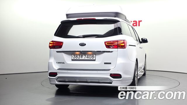 Kia Carnival из Кореи Encar