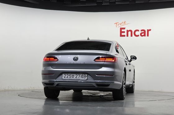 Volkswagen Arteon 2.0 TDI Premium — пробег 33 158 км — фото 4 из 5