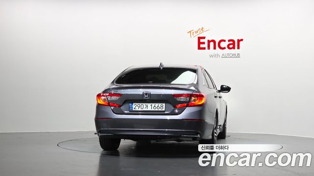 Honda Accord 2.0 Hybrid Touring — пробег 133 237 км — фото 4 из 5