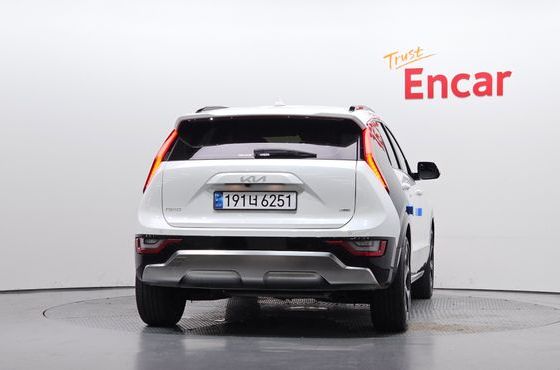 Kia Niro Signature — пробег 43 350 км — фото 4 из 5