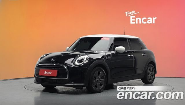 Mini Cooper 5Door Classic Third Generation — пробег 36 846 км — фото 1 из 5