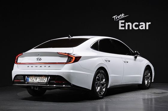 Hyundai Sonata 2.0 Premium Plus — пробег 127 374 км — фото 2 из 5