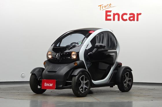Renault (Samsung) Twizy Intens(2-seater) — пробег 666 км — фото 1 из 5