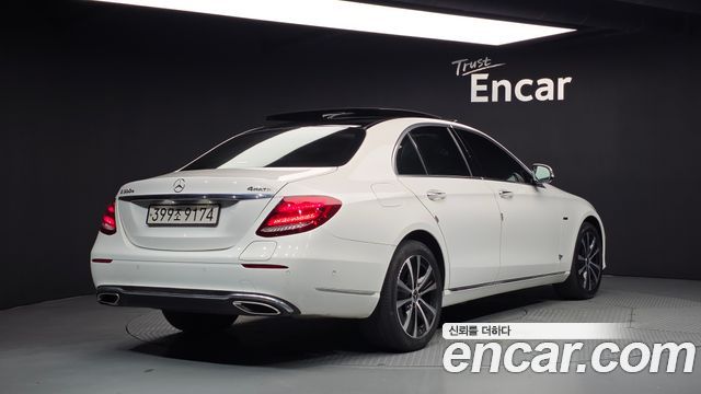 Mercedes-Benz E-Class E300e Exclusive — пробег 80 599 км — фото 2 из 5