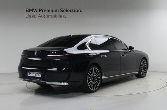 BMW 7-Series 750e xDrive Design Pure Excellence — пробег 10 322 км — фото 4 из 5