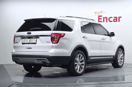 Ford Explorer 2.3 Limited 4WD 5th — пробег 92 223 км — фото 2 из 5