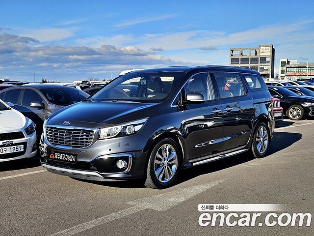 Kia Carnival 9-seater Prestige — пробег 110 000 км — фото 1 из 5