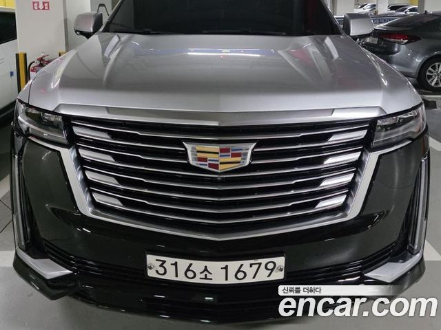 Cadillac Escalade 6.2 Sports Platinum — пробег 61 000 км — фото 1 из 5