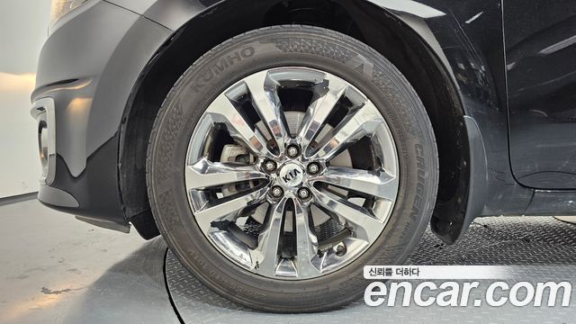 Kia Carnival 9-seater Prestige — пробег 285 135 км — фото 5 из 5