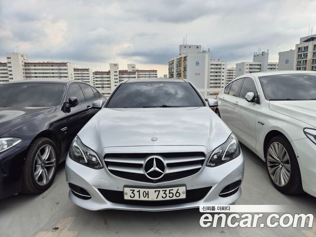 Mercedes-Benz E-Class E250 BlueTec 4MATIC AV — пробег 105 560 км — фото 3 из 5
